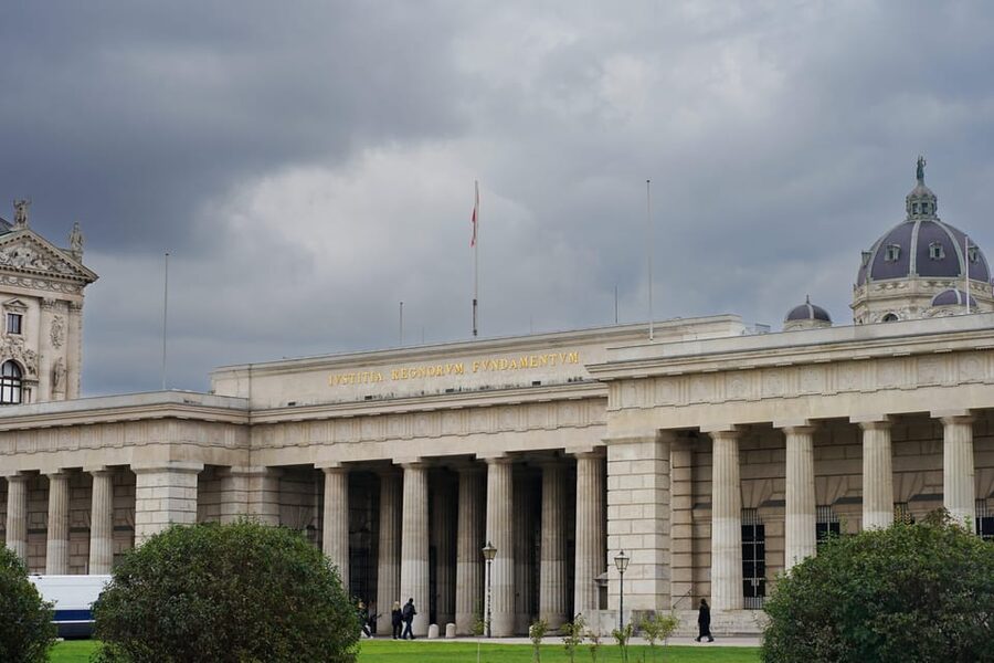 Vienna: Skip-the-Line Hofburg and Empress Sisi Museum Tour - The Imperial Apartments: where grandeur becomes real