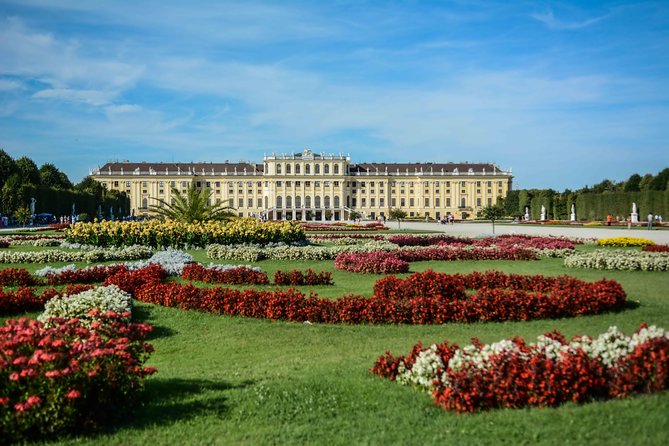 Vienna: Skip the Line Schönbrunn Palace and Gardens Guided Tour - Priority entry that actually saves your time at Schönbrunn