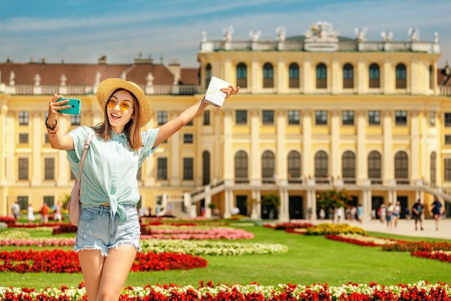Vienna: Skip-the-Line Schönbrunn Palace & Gardens Tour - Why the 22-room highlights route matters more than the skip-line