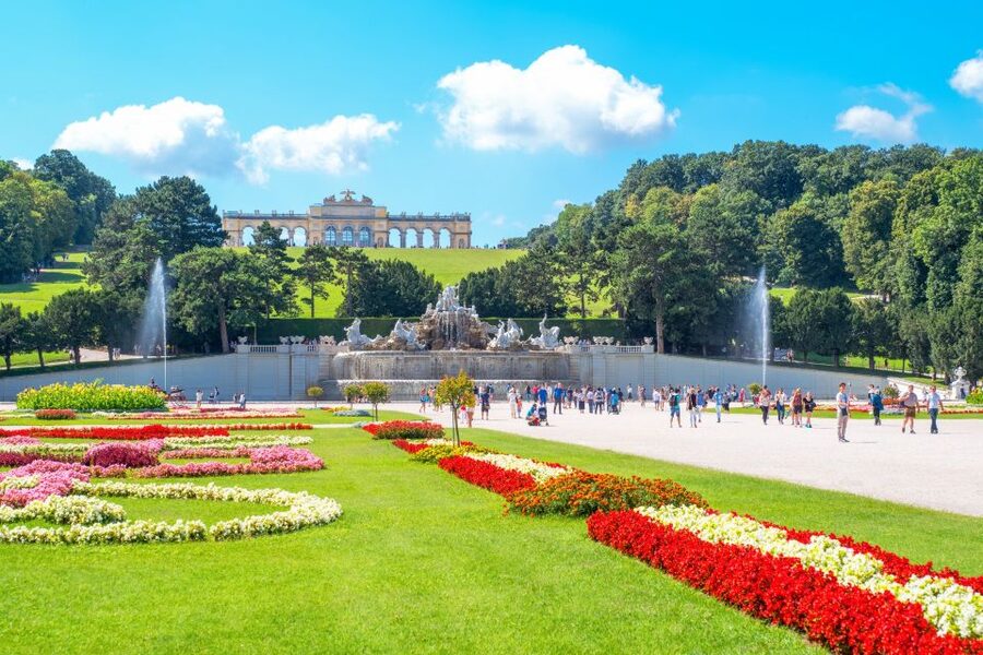 Vienna: Skip-the-Line Schönbrunn Palace & Gardens Tour - Meeting at Café Gerstner, and How Not to Get Lost