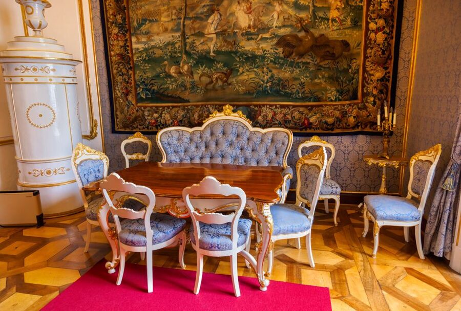 Vienna: Skip-the-Line Schonbrunn Palace Private Tour - Should you book this Schönbrunn private tour?