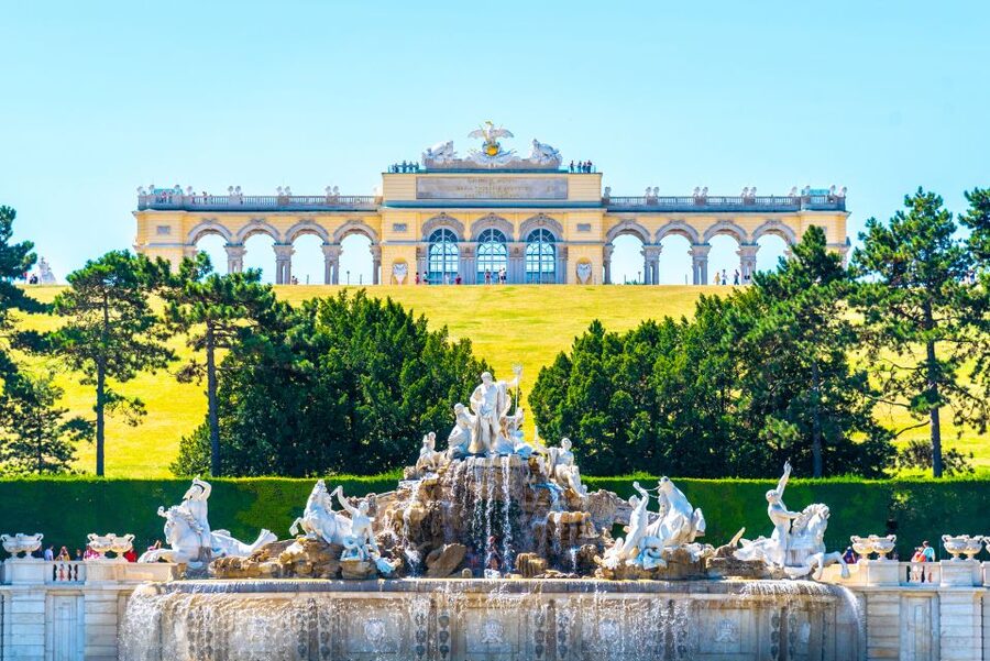 Vienna: Skip-the-Line Schonbrunn Palace Private Tour - Gloriette hill: columns, arches, and the message behind the view