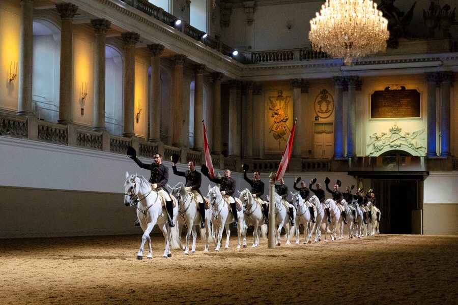 Vienna: Spanish Riding School 45-Minute Performance Show - Vienna’s Baroque Winter Riding School: What Makes the 45-Minute Show Special