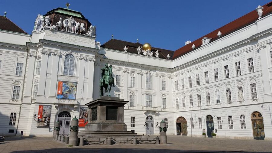 Vienna St. Stephen's Cathedral and city walk - Price and value: what $205 covers, and what you still pay