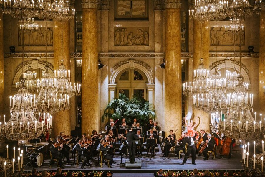 Vienna: Strauss and Mozart Concert at Hofburg Palace - The full musical ride: from Die Fledermaus overture to a blue-danube waltz