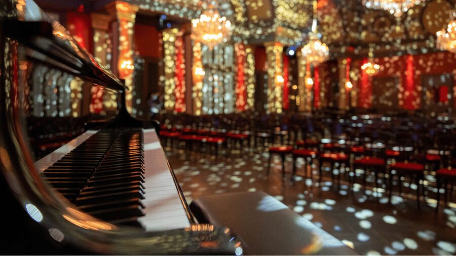 Vienna: Strauss Classical Concert with Soprano & Light Show - Seating in Rows 1 to 2 versus Rows 14 to 18