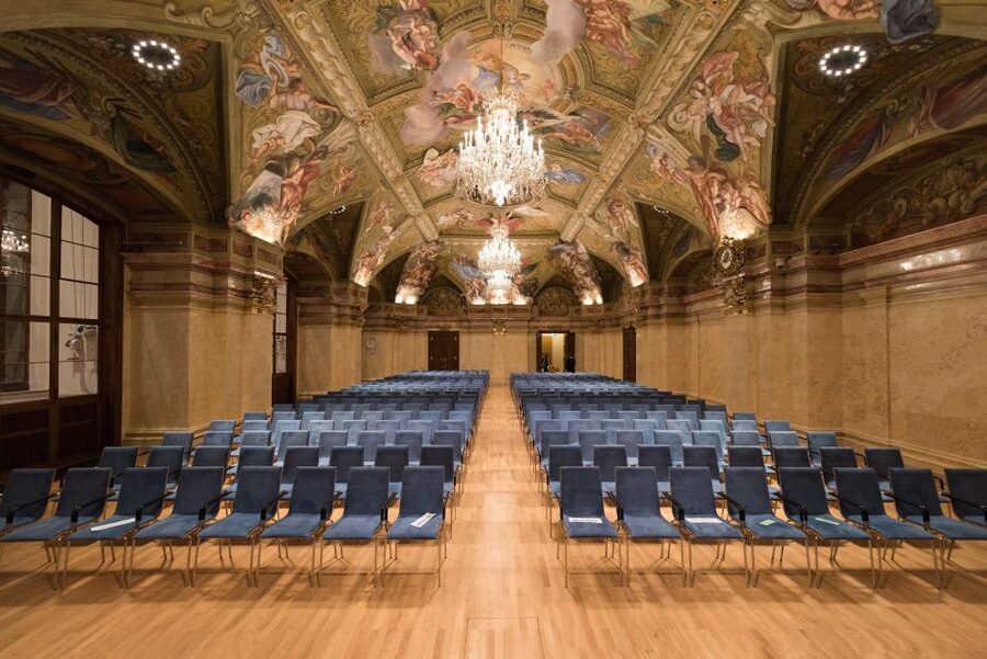 Vienna Supreme Orchestra at Palais Niederösterreich - The Music Mix: Strauss, Mozart, Schubert, and Soloists in One Ticket