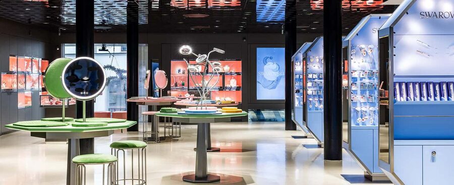 Vienna: Swarovski House Tour with Champagne and Gift - Should you book this Swarovski House tour?