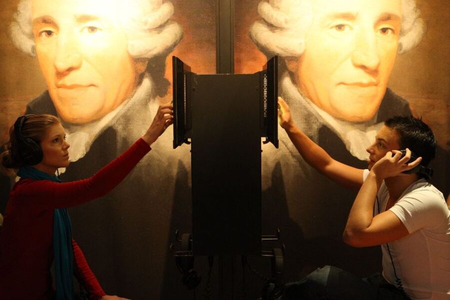 Vienna: Tickets to Haus der Musik - New Year’s Concert in HD: a calm moment inside the action