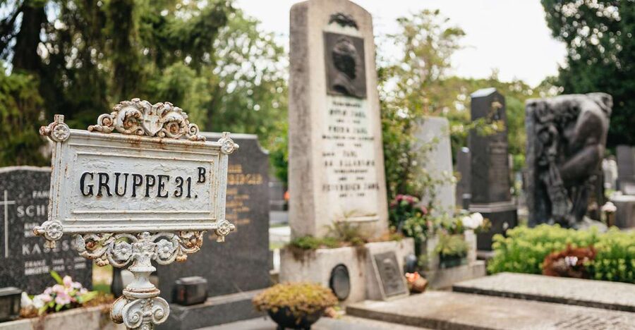 Vienna: Vienna Central Cemetery Guided Walking Tour - Vienna Central Cemetery feels like a city you can read on foot