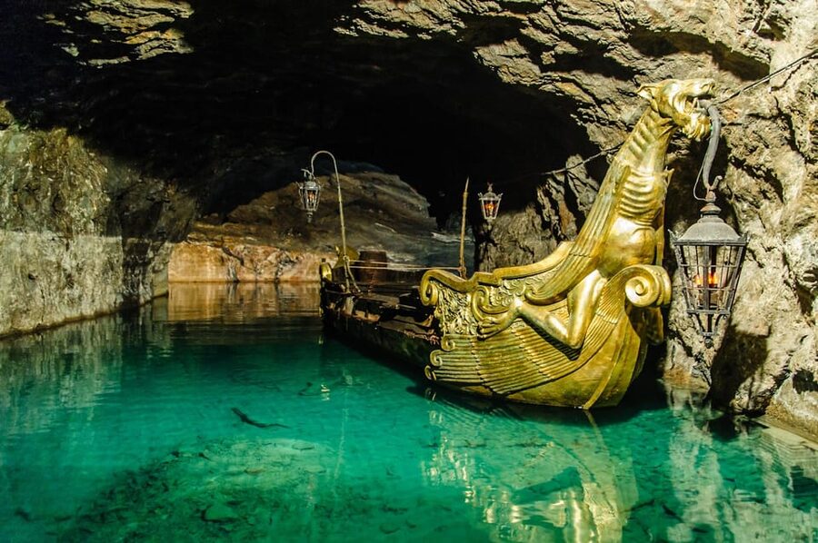 Vienna: Vienna Woods Tour with Underground Lake and Wine - Vienna Pickup and Minivan Timing That Keeps You Comfortable