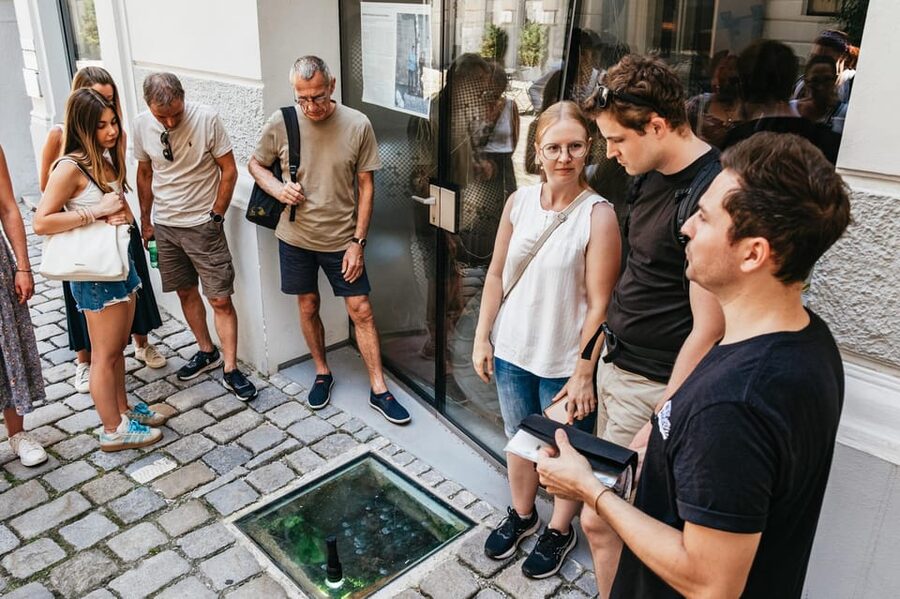 Vienna: Viennese Underworld Guided Walking Tour - Picking the right option: 1, 1.5, or 2 hours underground