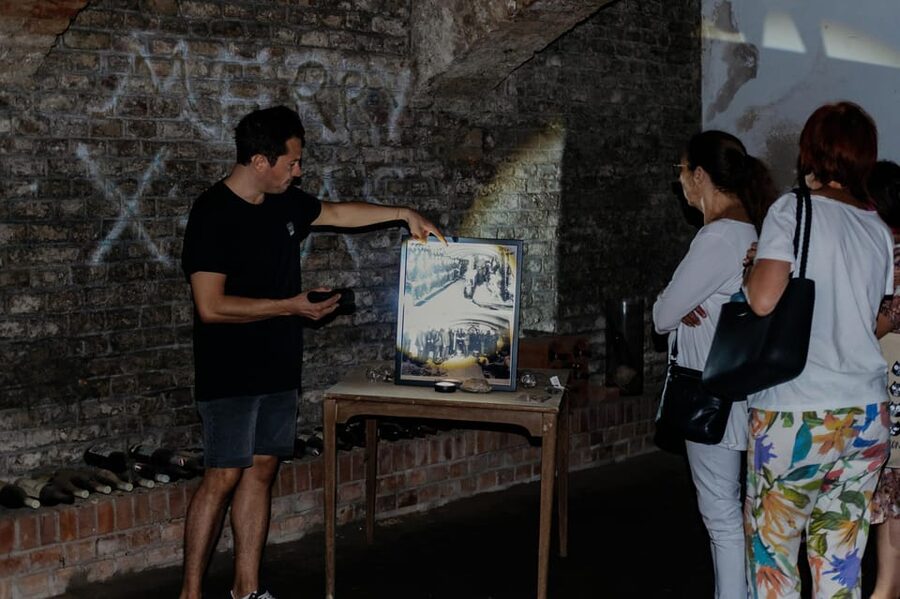 Vienna: Viennese Underworld Guided Walking Tour - Small group energy and the kind of guiding that makes it click