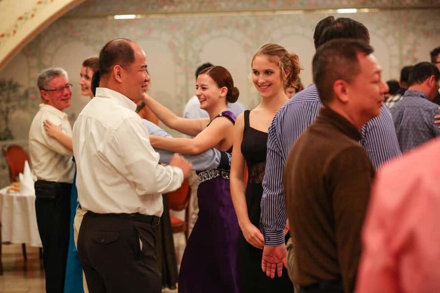 Vienna: Viennese Waltz Workshop for Couples - A couples-only Viennese Waltz class in a real ballroom