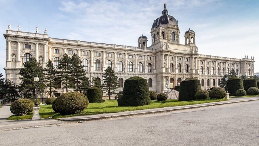 Vienna: Walking Tour of the Historic Ringstrasse - The Ringstrasse is not just pretty, it is planned