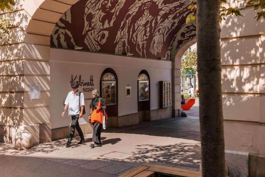 Vienna: Walking Tour of the MuseumsQuartier with Guide - What the 1-hour route really feels like