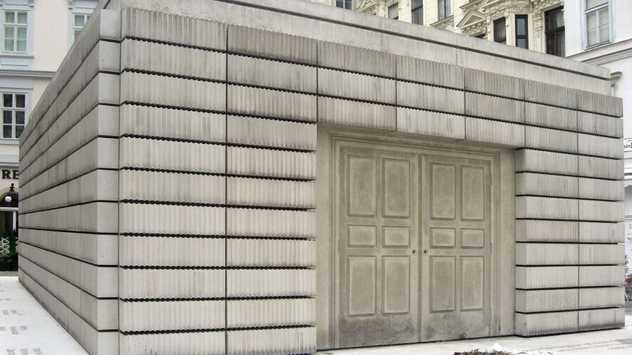Vienna: World War II Historical Walking Tour - Jews in Vienna, Fear, and the One Synagogue That Survived