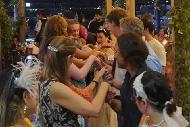 Viennese Waltz Workshop - A 50-minute Viennese Waltz workshop in Vienna’s ballroom world