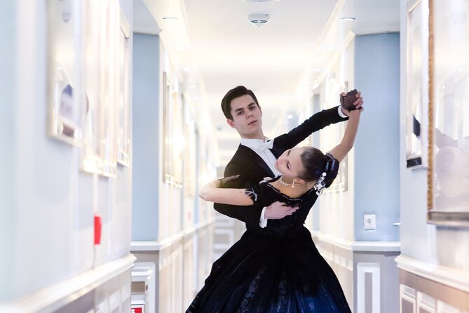 Viennese Waltz Workshop - The lesson flow: from steps and posture to Strauss music on the floor
