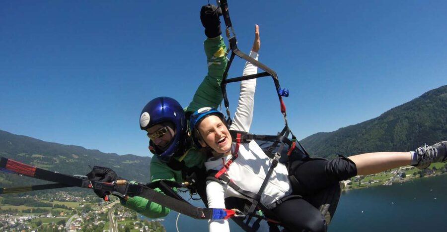 Villach/Ossiachersee: Paragliding "Action" Tandemflug - Why Gerlitzen and Ossiachersee Make This Flight Worth It