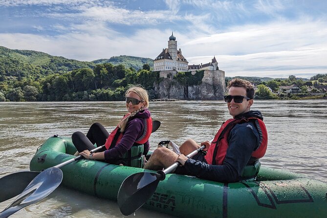 Wachau Valley Kayak & Wine Tour - Spitz wine tasting: where the water break turns into a highlight