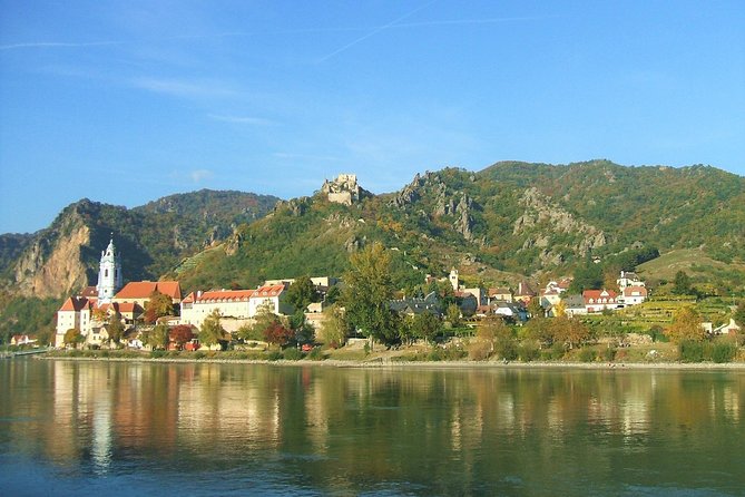 Wachau Valley Kayak & Wine Tour - Lunch in a local hamlet: what’s included, what’s not