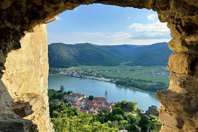 Wachau Valley Kayak & Wine Tour - Dürnstein free time and the castle ruins climb