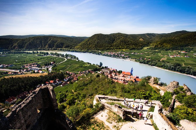Wachau Valley Private Tour With Melk Abbey Visit and Wine Tastings from Vienna - Dürnstein: Richard the Lionheart, Castle Views, and Sweet and Spirits Shopping