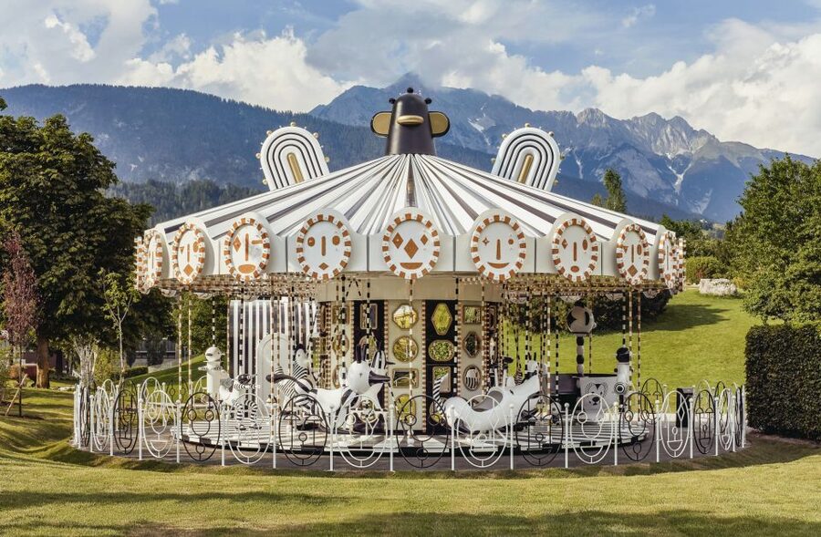 Wattens: Swarovski Crystal Worlds Entrance Ticket - Gardens of The Giant: fresh air, big sculptures, and calm breaks